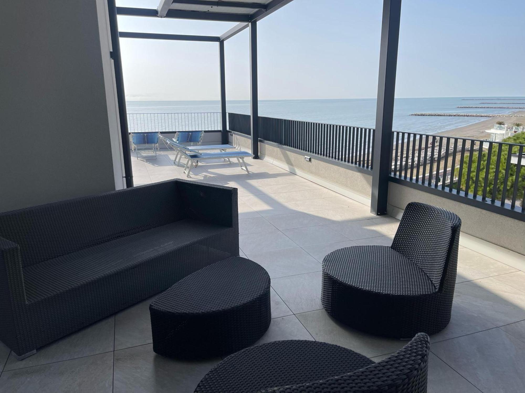 Nuovo Residence Serenissima Frontemare - Agenzia Cocal Caorle Zewnętrze zdjęcie